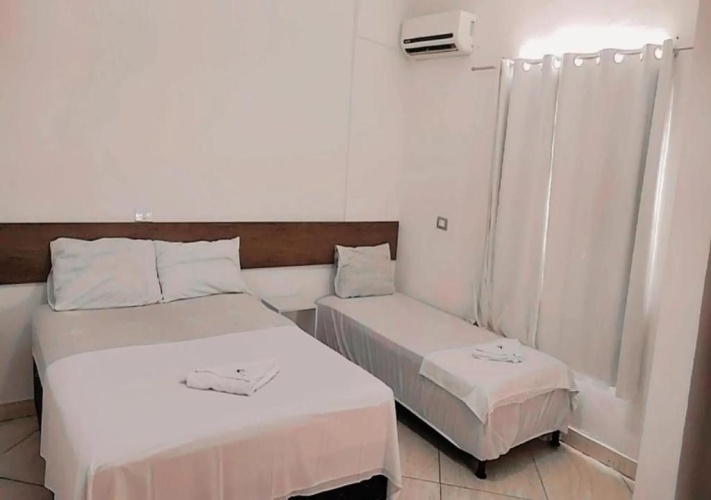 Standard Triple room