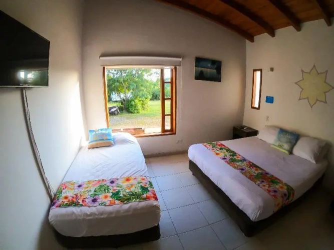 Standard Sextuple Family room