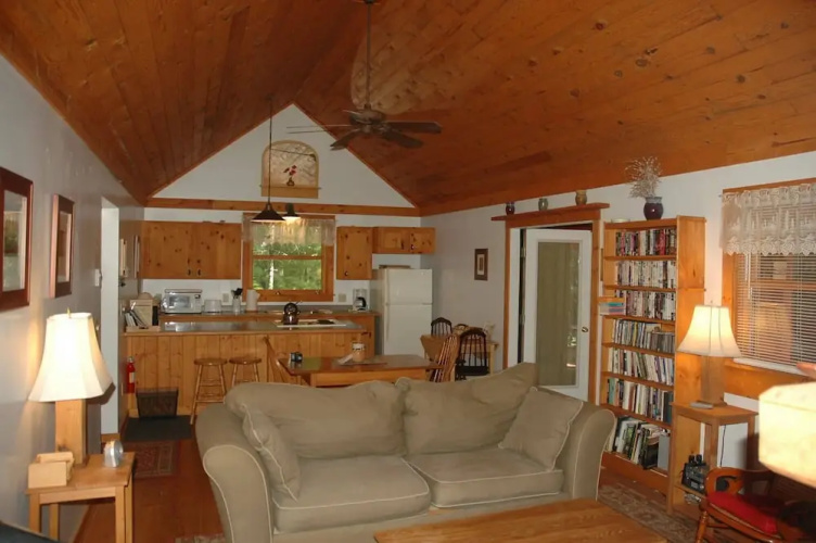 Brickyard Cottage 18 by Winfield Inn