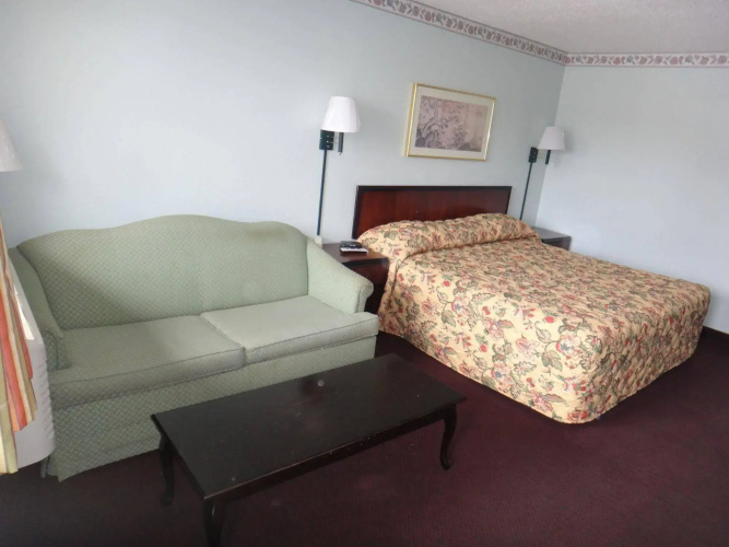 Budget Inn