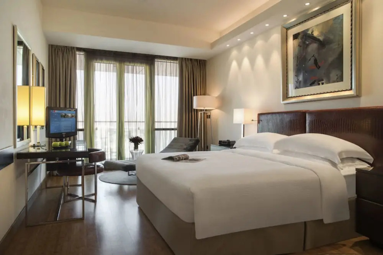 BurJuman Arjaan by Rotana