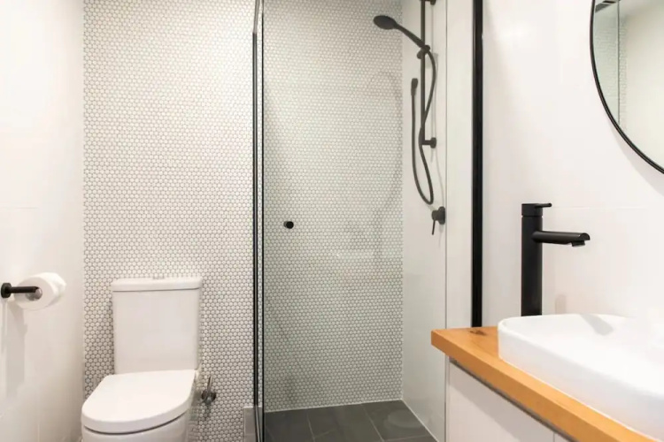Luxury Spacious 2 Bedroom Fitzroy Apartment