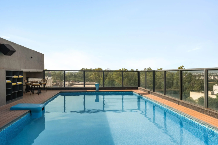 Ramada Encore By Wyndham Chandigarh Zirakpur - Panchkula