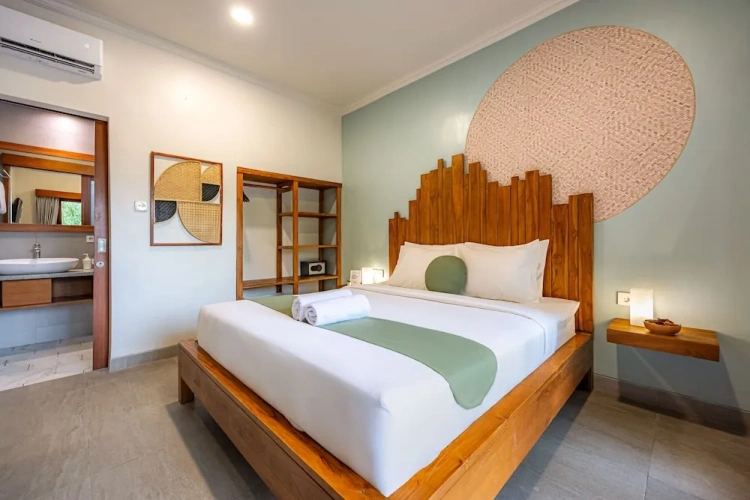 Standard room with balcony
