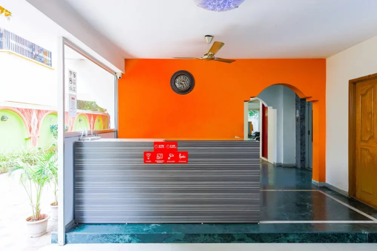 Hotel Rich Residency