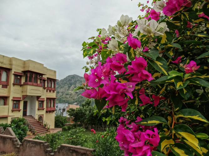 Adhbhut Hotel Jaipur