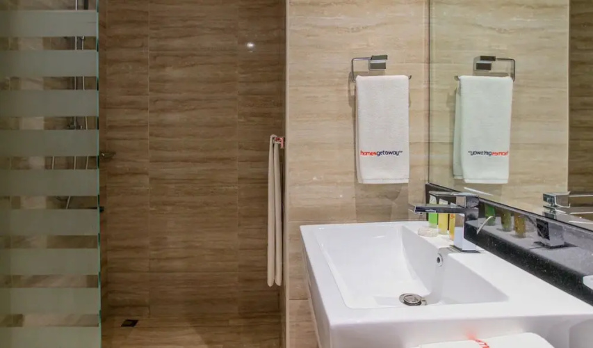 Spacious 1BR Apt Designed by Missoni