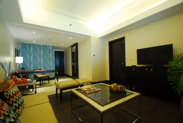 Suite with balcony