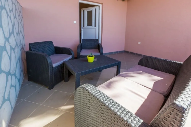 Apartment with balcony