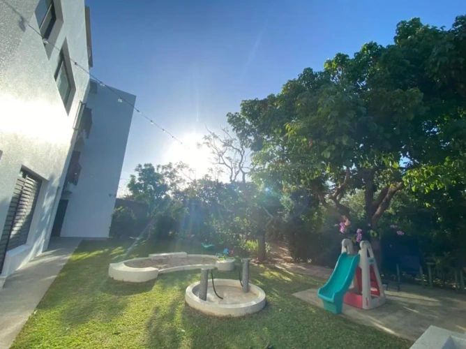 Standard Quadruple room with garden view