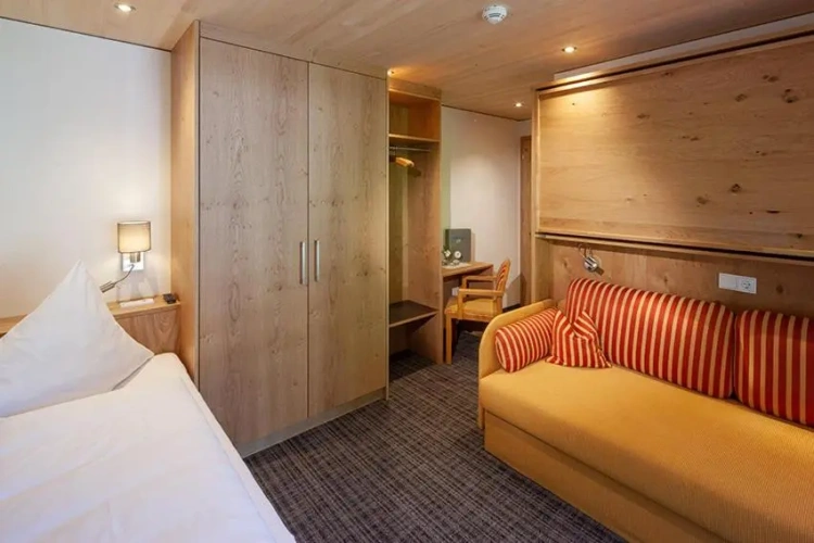 Standard Single room