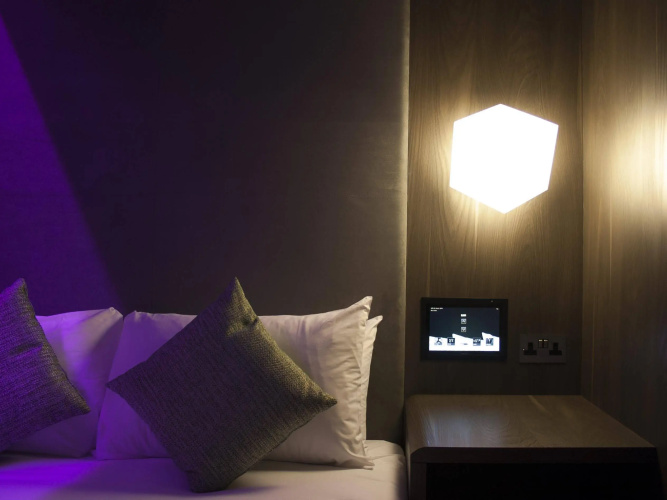 Bloc Hotel Gatwick photo 6