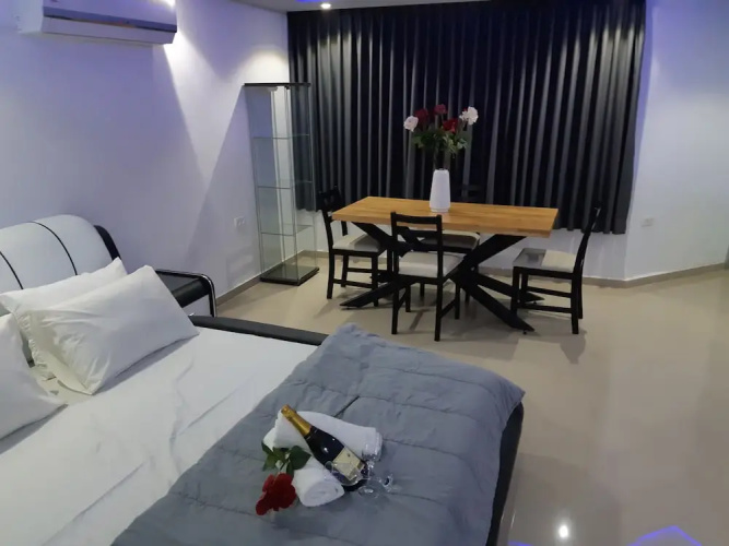 Spat Studio Apartment