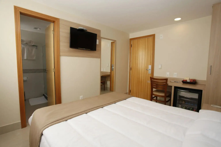 Elegance Praia Hotel