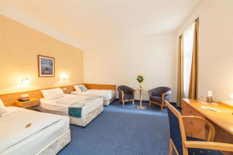 Hotel Golden Park BudapestOver view