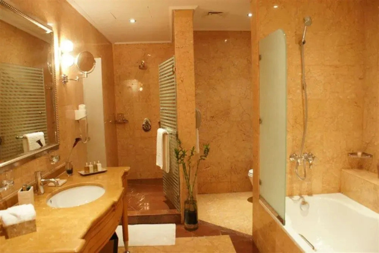 Wiseman Grand Hotel