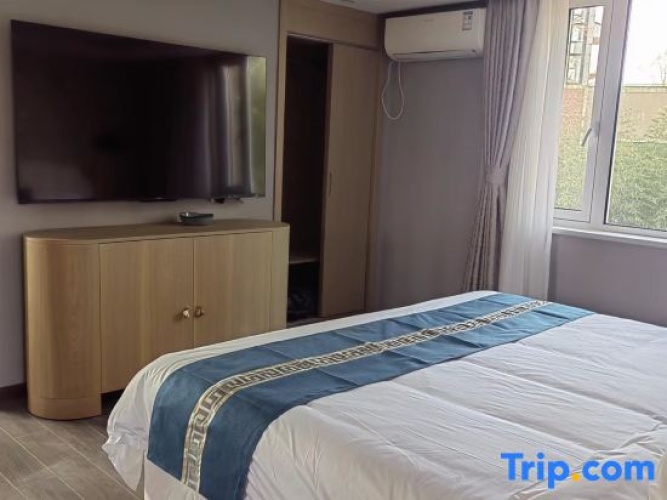 Deluxe Double room with garden view
