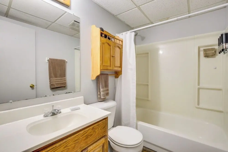 2 Bedrooms Apartment