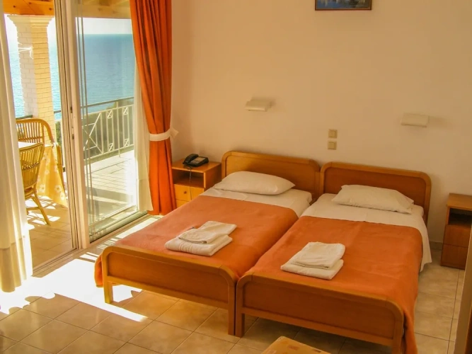 2 Bedrooms Basement Apartment with balcony and with sea view