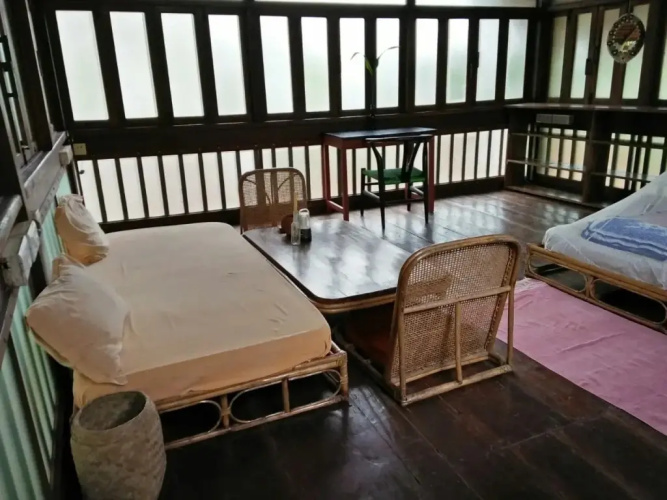 Chikoo House