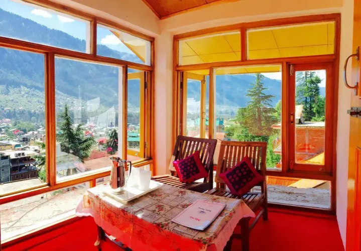 Hotel Alpine Manali