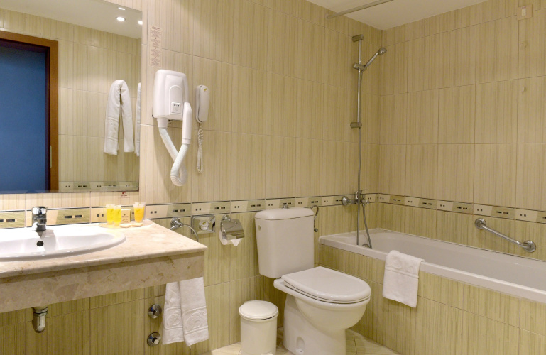 Hotel Lotos - Riviera Holiday Resort