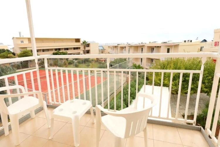 Standard Quadruple room with garden view