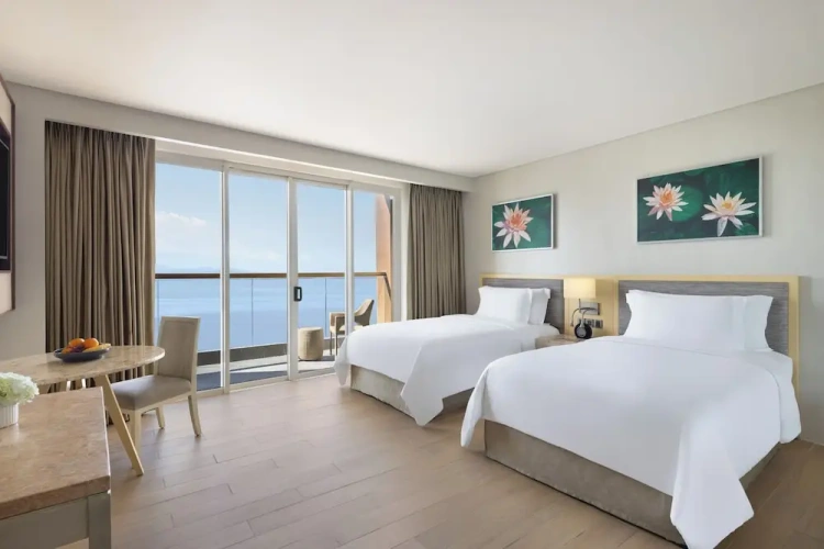 Dusit Club Twin room with sea view