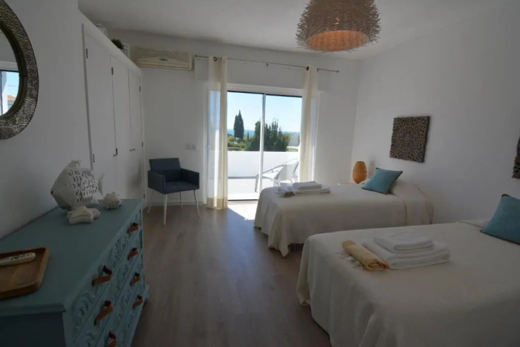 Villa 44