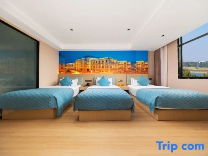Standard Triple Family room