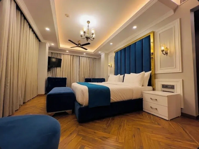 Luxury Suite