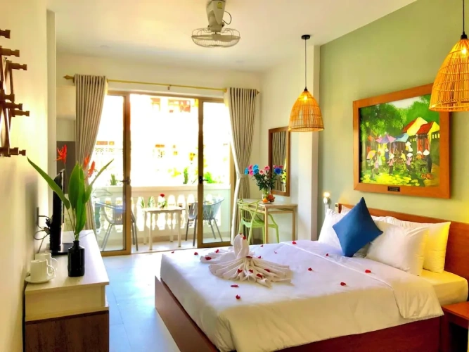 2 Bedrooms Family Suite with balcony and with city view