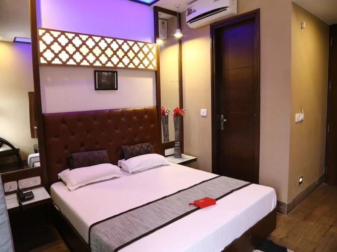 OYO 555 Hotel Mourya