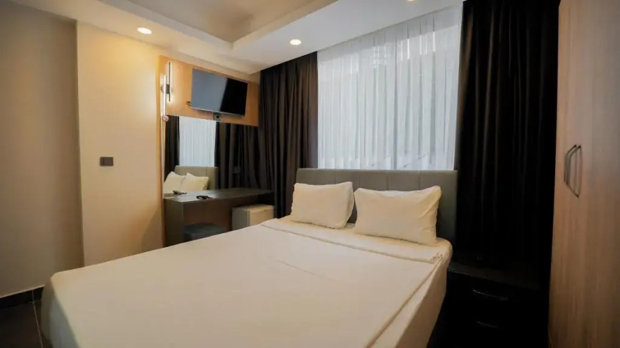 Blue Serenity Hotel