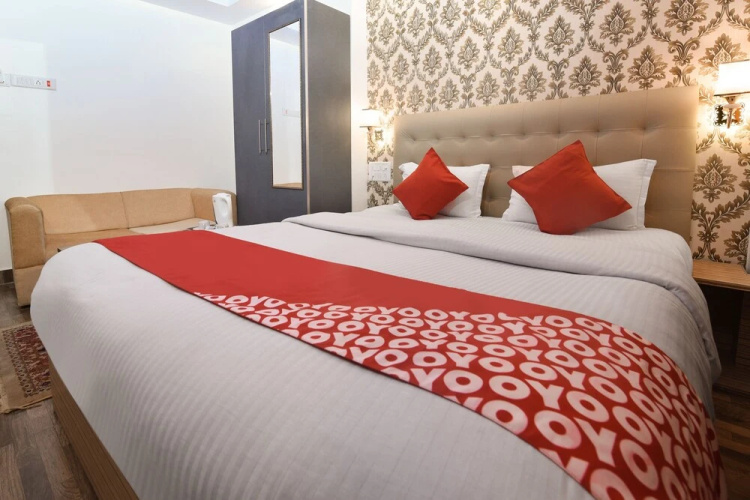 OYO 15244 Ryan Residency