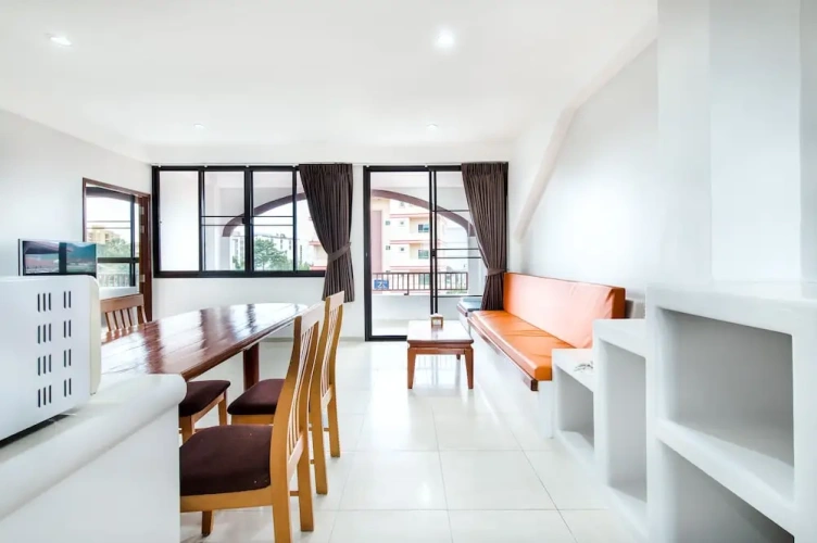 2 Bedrooms Apartment with balcony