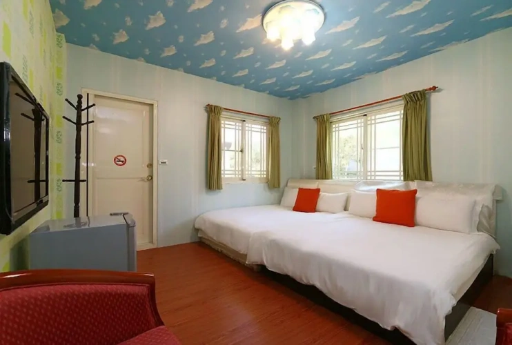 Standard Quadruple Family room