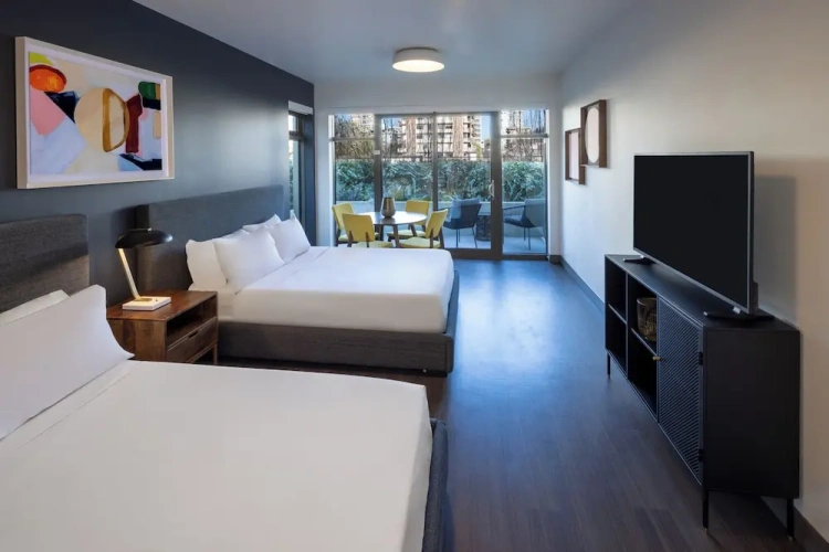 Quadruple Suite with balcony