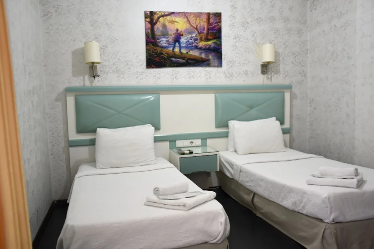 Yalcin Hotel