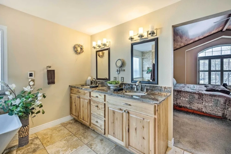 3 Bedrooms Cottage