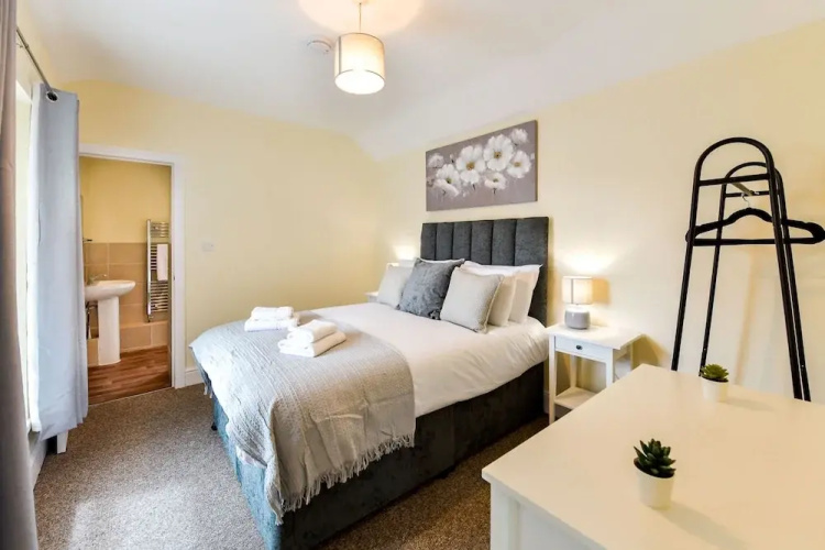 Host Stay Gerald Street