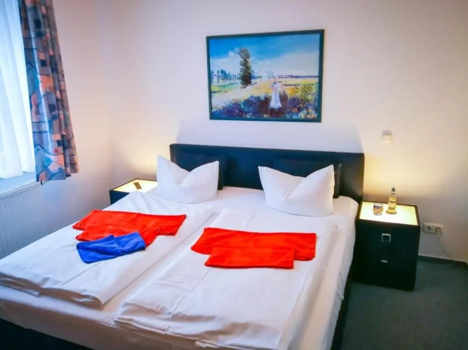 2 Bedrooms Apartment