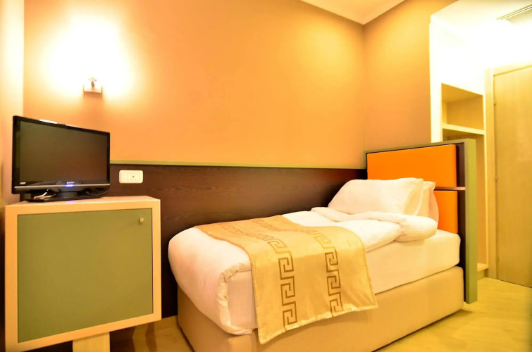 Capital Tirana Hotel