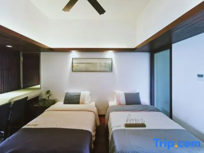 Standard Double Family Suite with sea view