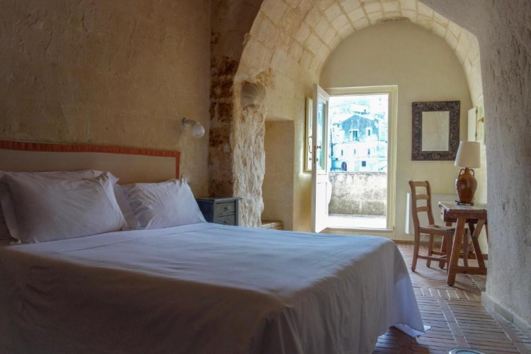 Superior in Cave Double room with city view