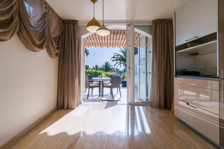 Apartamento Mango next to Del Duque Beach