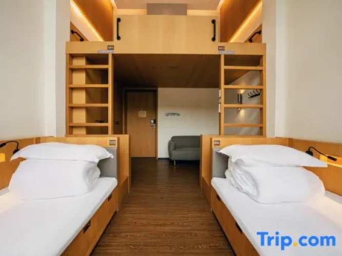 Standard Quadruple Duplex room