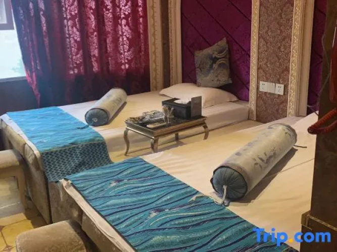 Sansheng Holiday Hotel