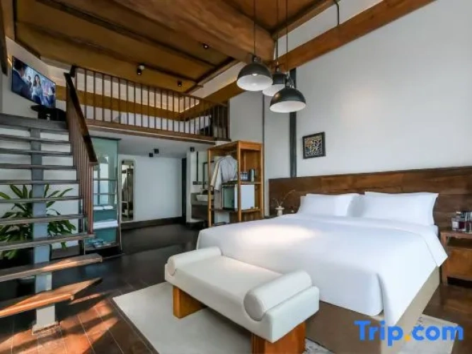 Duplex Suite with river view