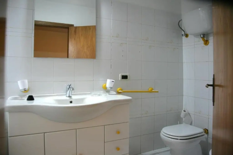 2 Bedrooms Cottage